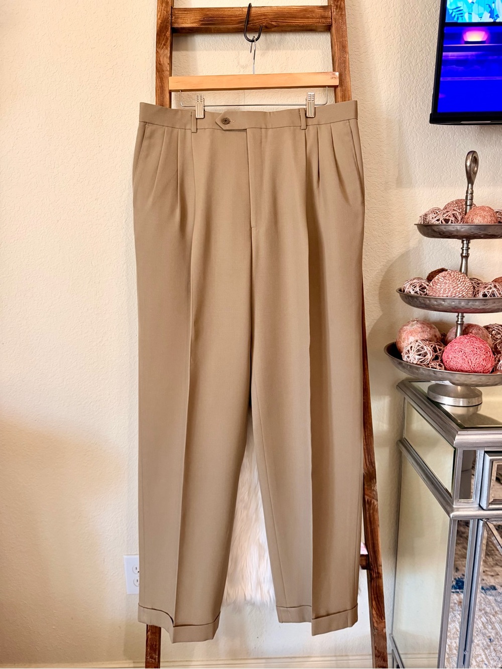 Vintage Givenchy Monsieur Men’s 38R Tan Pleated Dress Pants Cuffed Hem